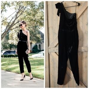 ULLA JOHNSON Tess Jumpsuit in Noir Size 8 Black Velvet One Shoulder Bow Detail